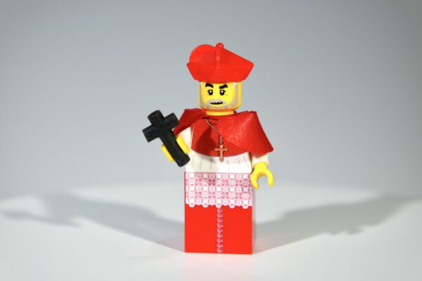 Kardinaal LEGO-poppetje